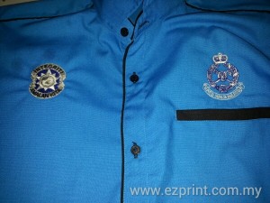 kemeja korporat sulam logo polis
