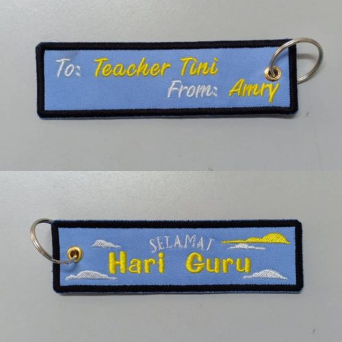 Tempah keychain sulam hari guru